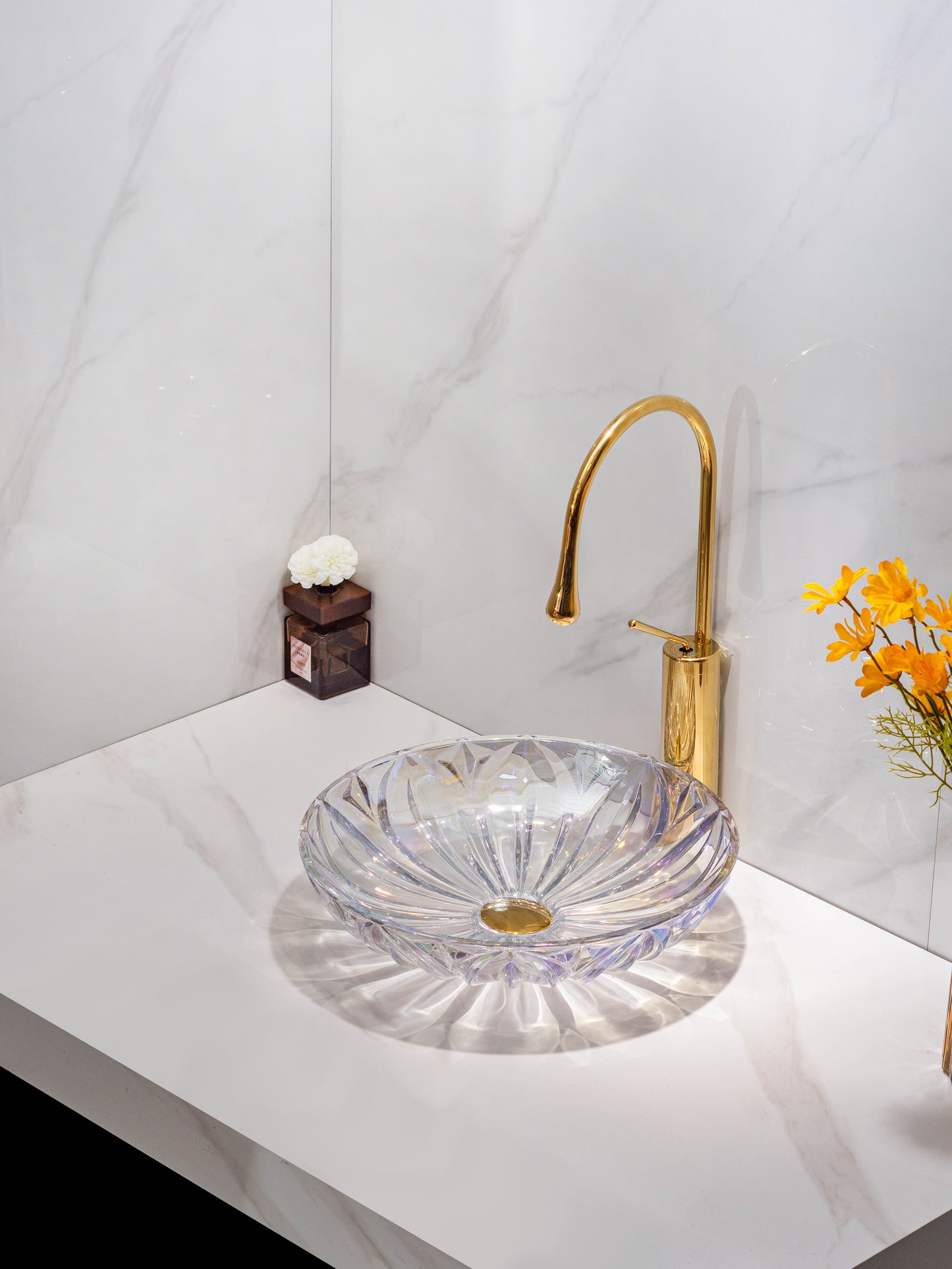 Glass basin